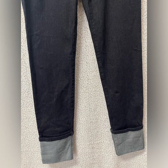 Theory dark wash cropped jeans NWT | size 0 - Picture 3 of 9